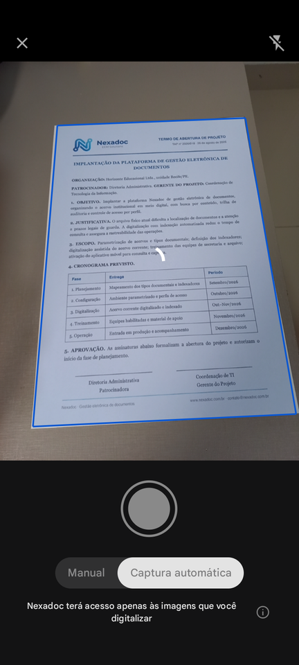 Tela do aplicativo Nexadoc digitalizando um documento com recorte automático